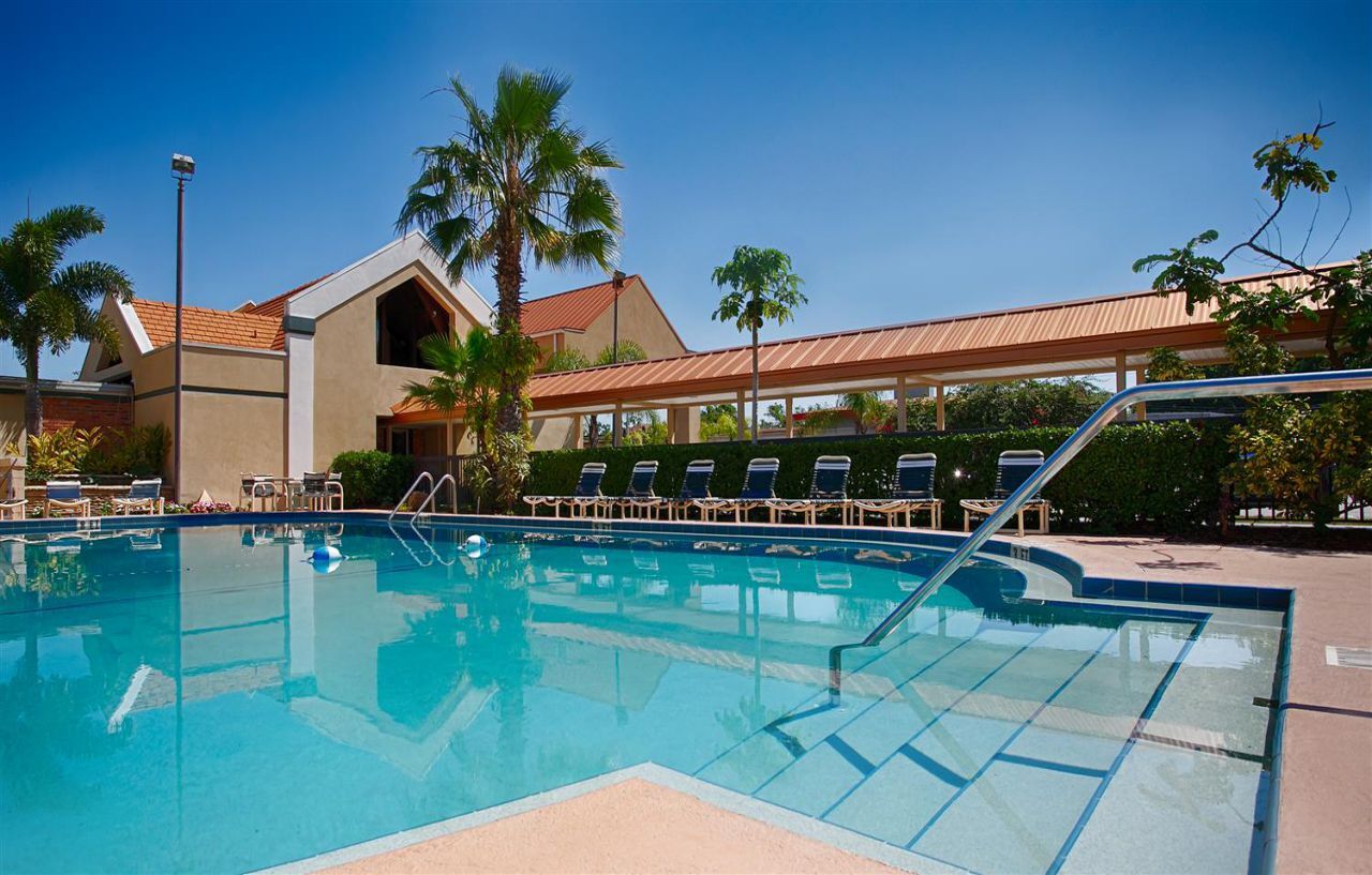 Best Western Orlando West Bagian luar foto